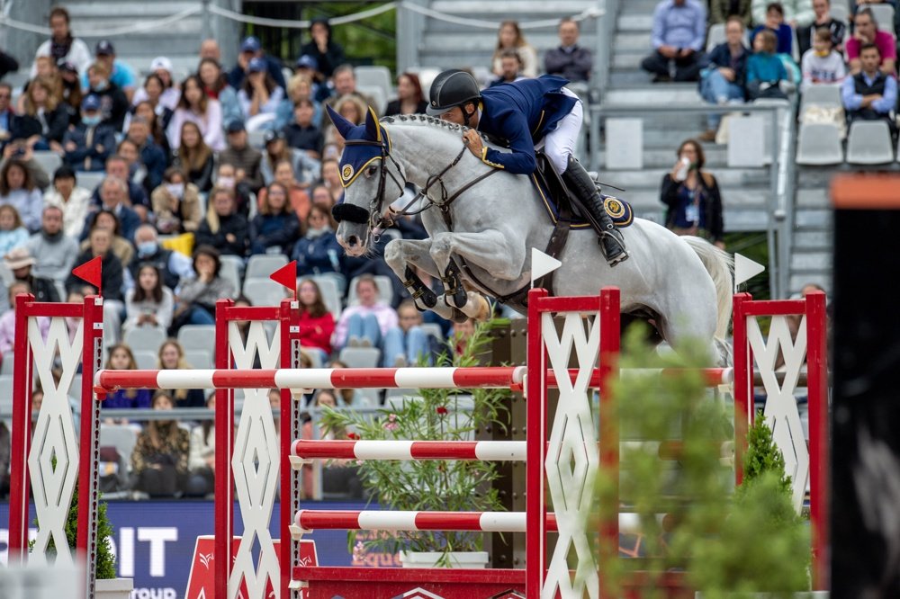 lgct-paris-csi5-150-155-gcl-round-1-508-alvarez-moya-sergio-kardenta-van-t-meerhof-250621-1mv8511-2.jpg